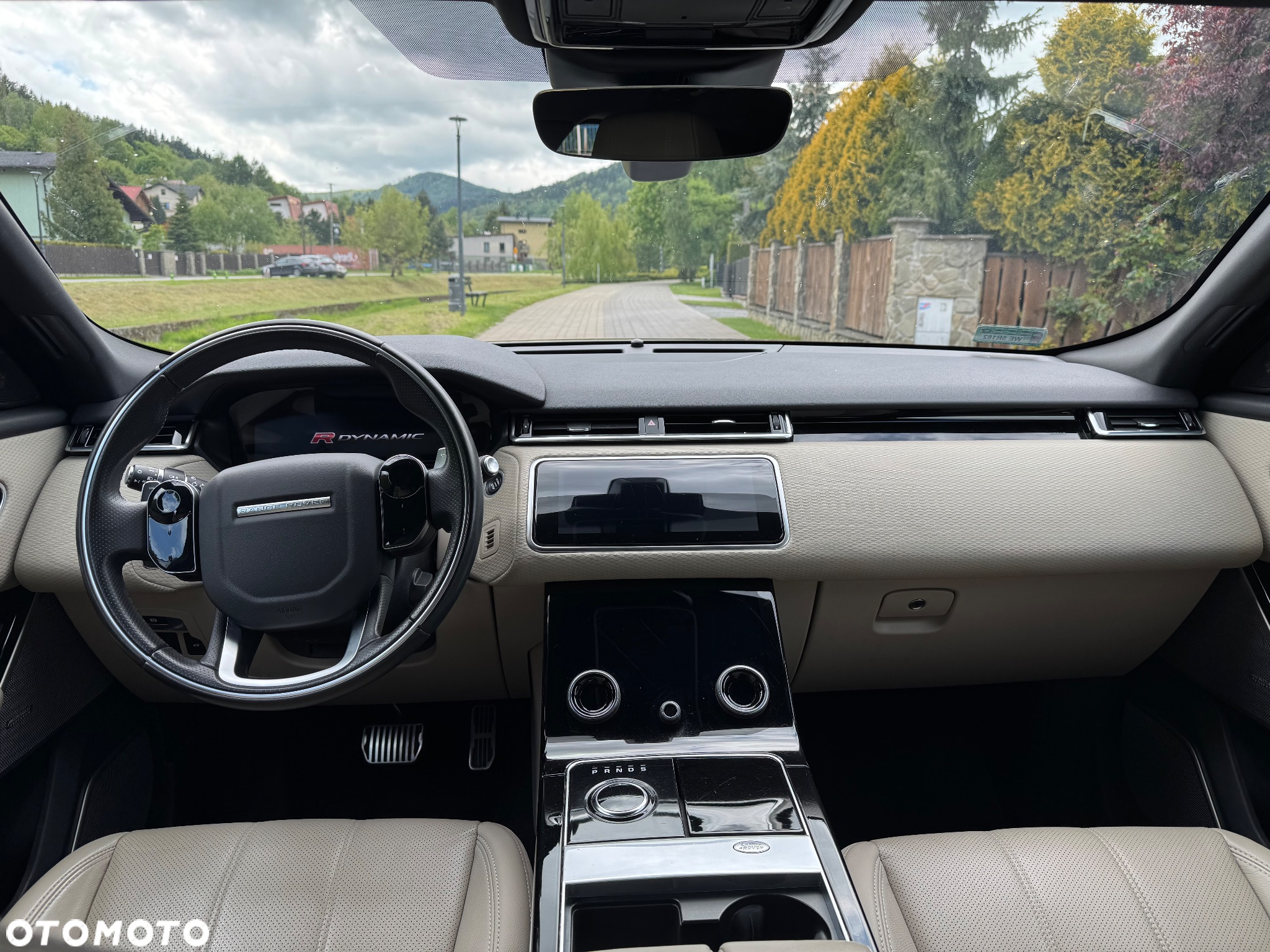 Land Rover Range Rover Velar D300 Dynamic HSE - 17