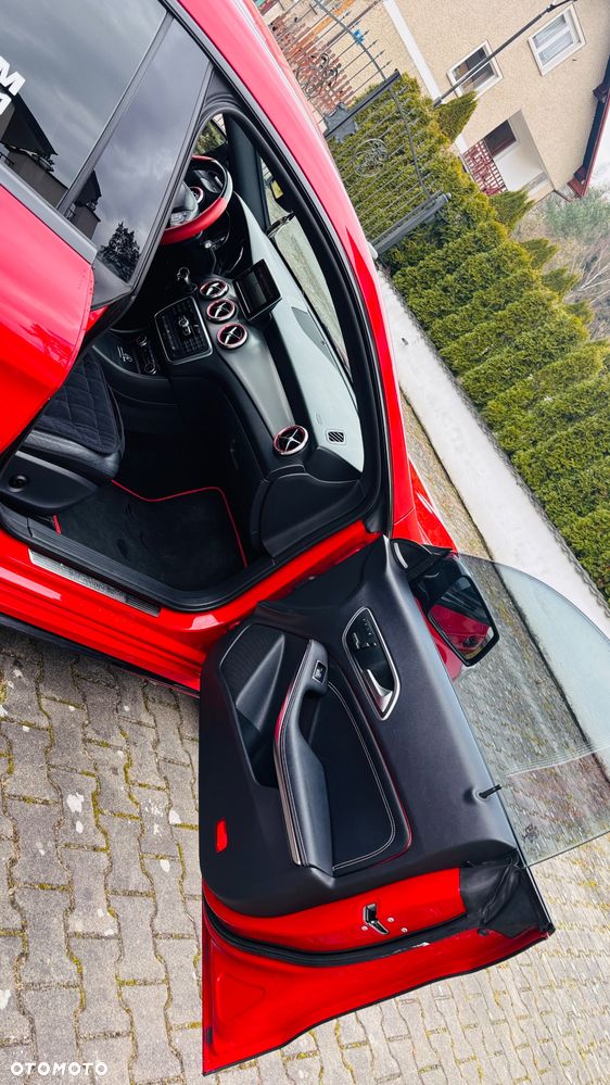 Mercedes-Benz CLA 250 4Matic 7G-DCT AMG Line - 32