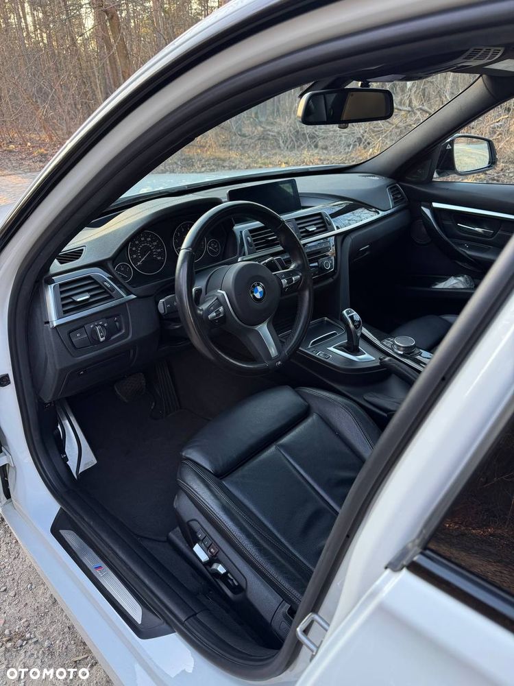 BMW Seria 3 330i xDrive M Sport - 7