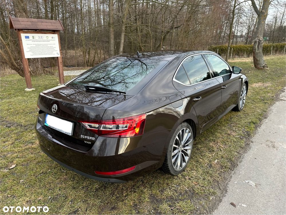 Skoda Superb 2.0 TDI 4x4 L&K DSG - 5