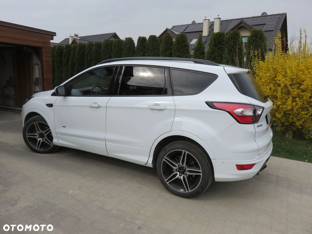 Ford Kuga 2.0 TDCi 4x4 ST-Line - 5