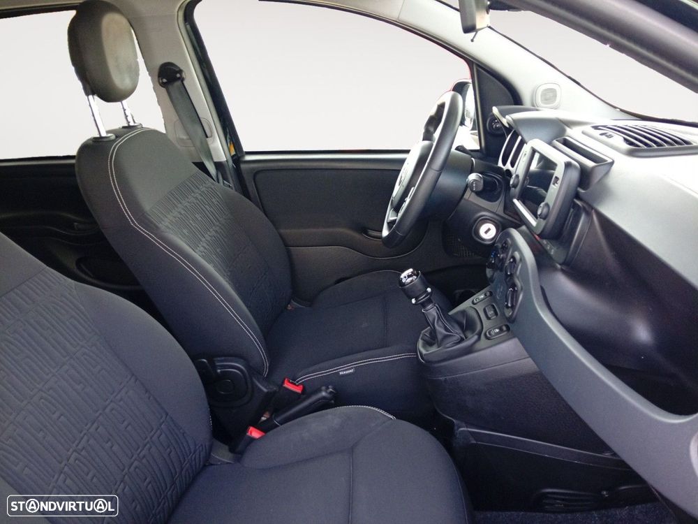 Fiat Panda 1.0 Hybrid City Cross — fotografia 15