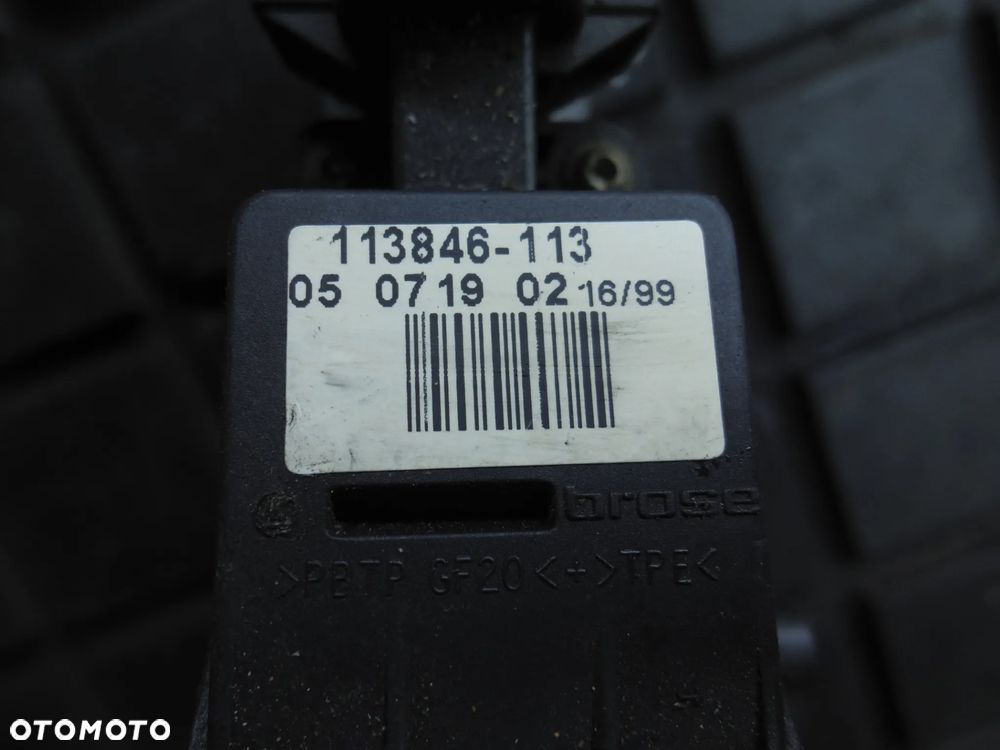 SILNICZEK SZYBY PRZÓD AUDI A4 B6 113846-113 - 2