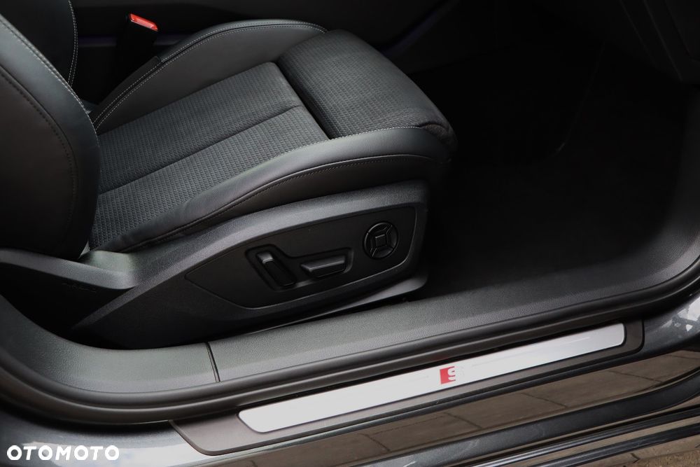 Audi S6 Avant - 26
