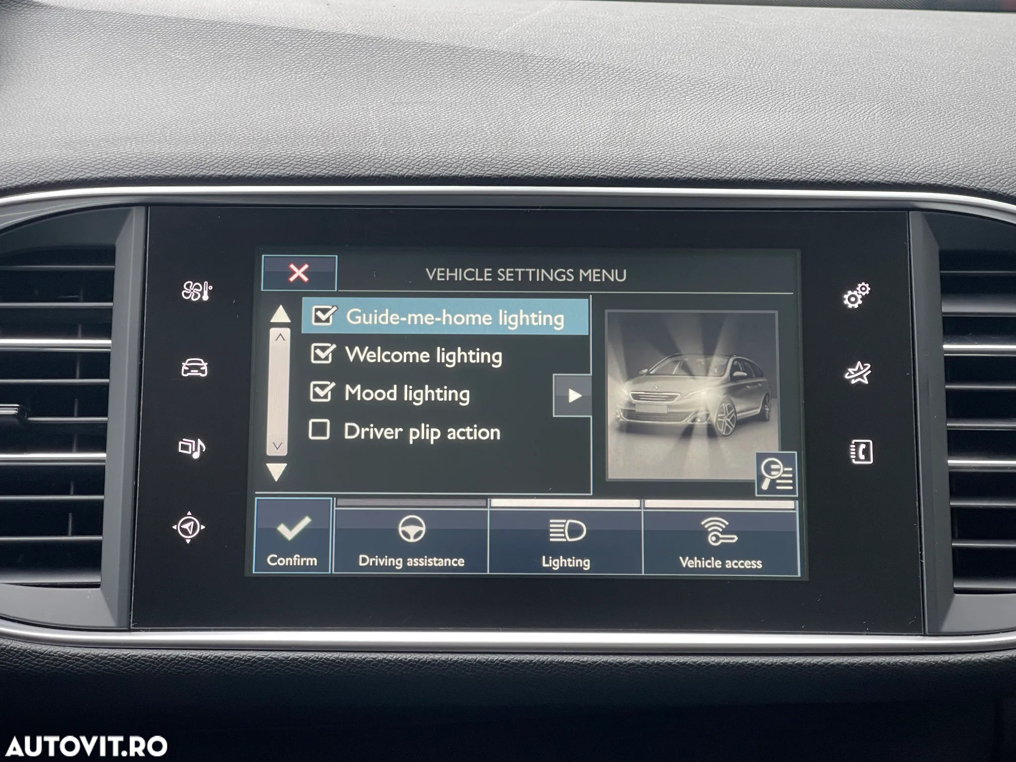 Peugeot 308 SW BlueHDi 120 Stop & Start Business-Line - 36