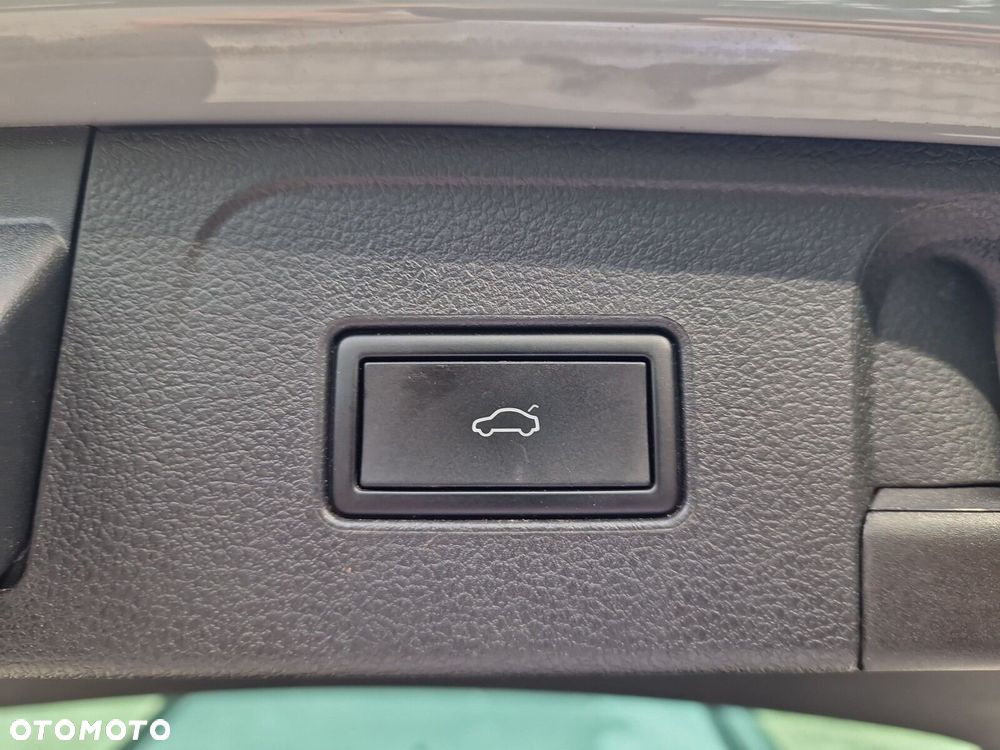 Volkswagen Passat - 21