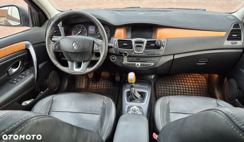 Renault Laguna 2.0 dCi Initiale ESM - 7