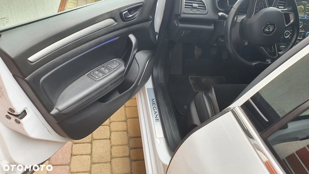 Renault Megane 1.3 TCe FAP Intens - 11
