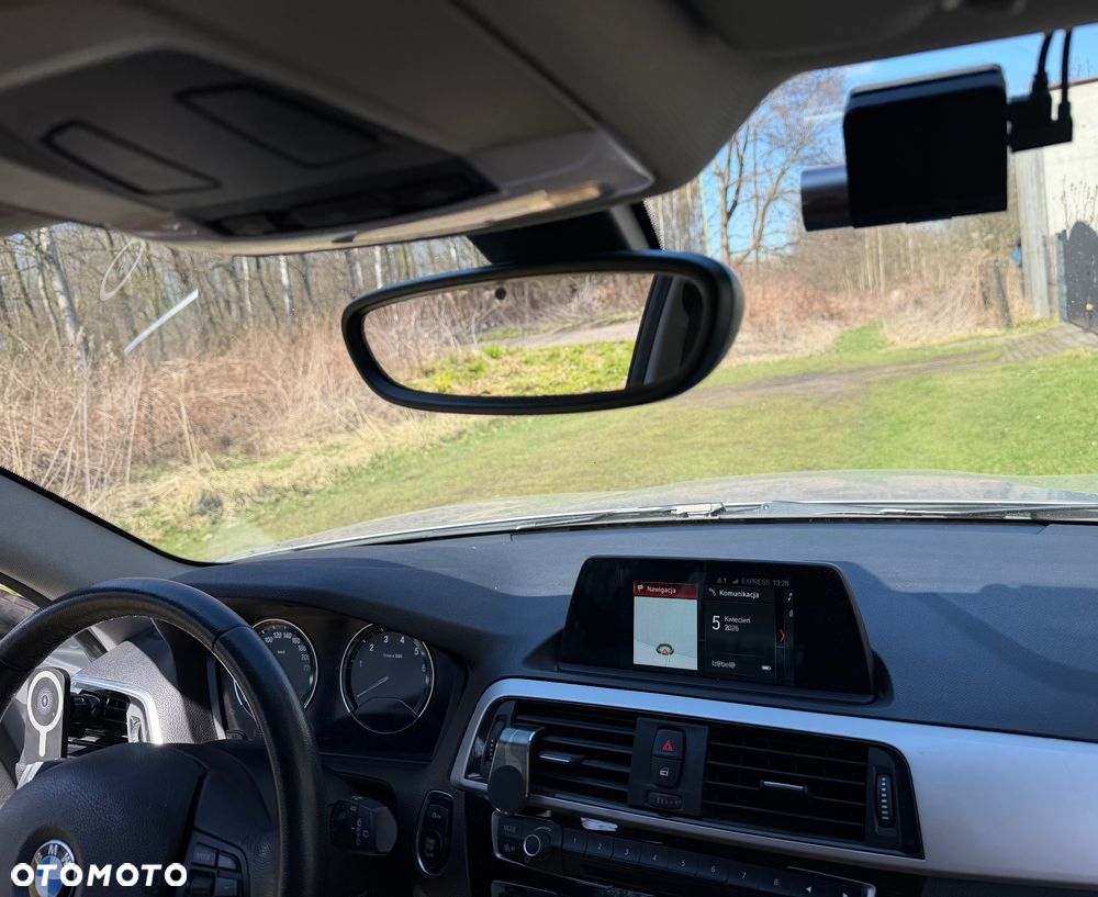 BMW Seria 1 116i - 22