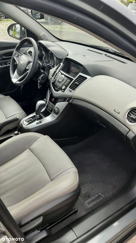 Chevrolet Cruze 1.8 Automatik LTZ - 14