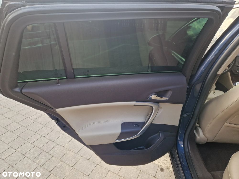 Opel Insignia 2.8 Turbo 4x4 Sport - 17