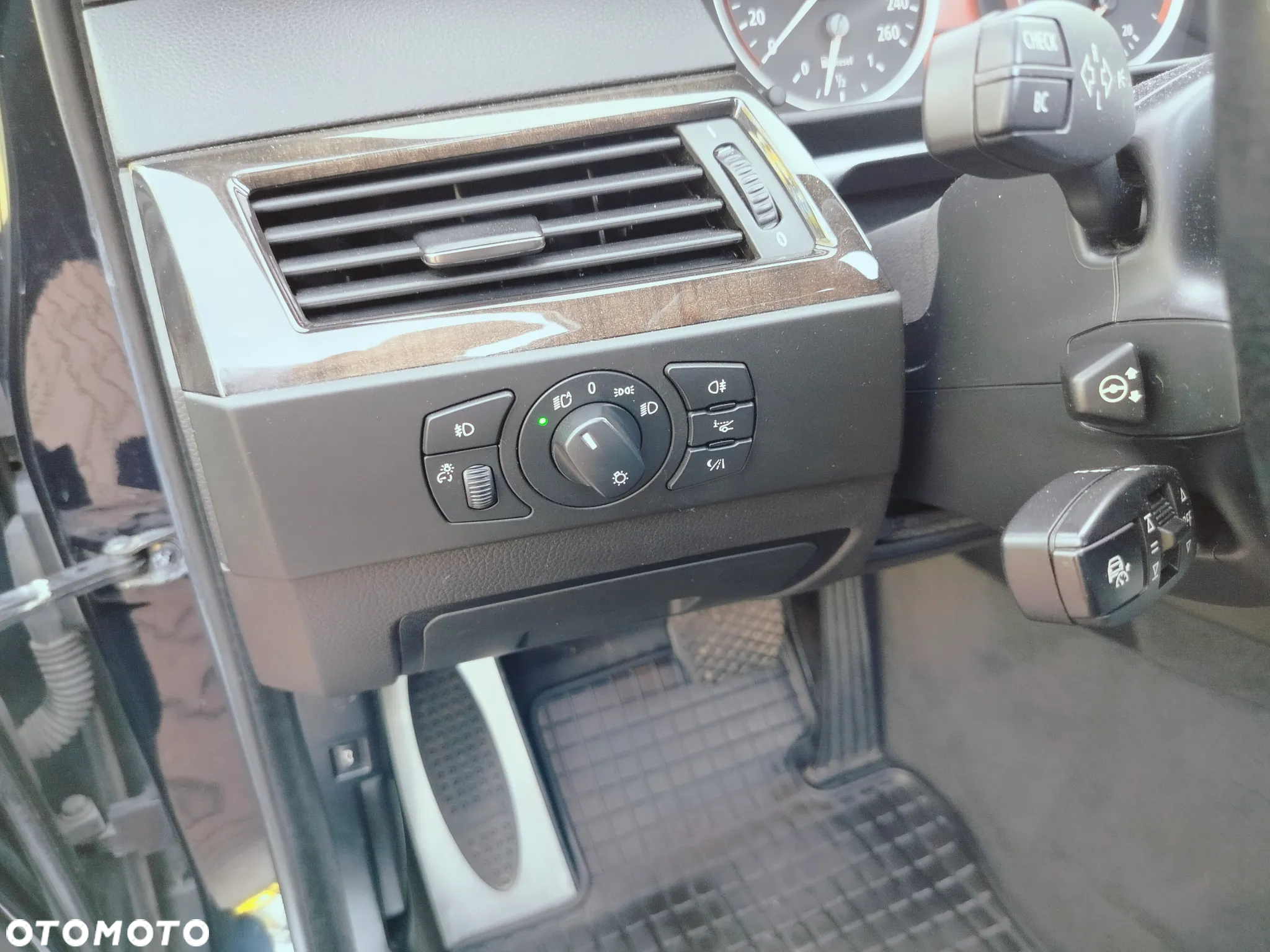 BMW Seria 5 535d - 30
