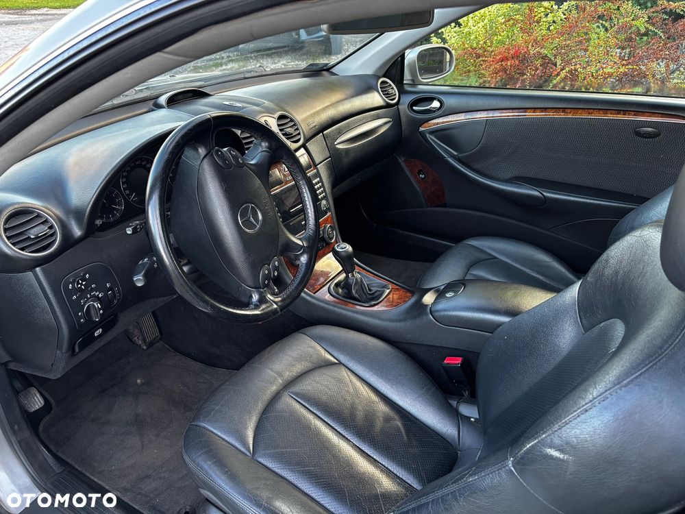 Mercedes-Benz CLK 220 CDI Elegance - 4