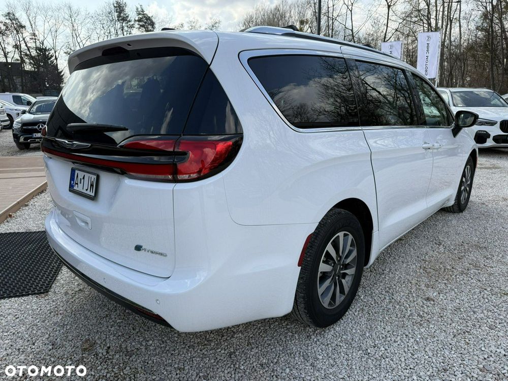 Chrysler Pacifica - 31