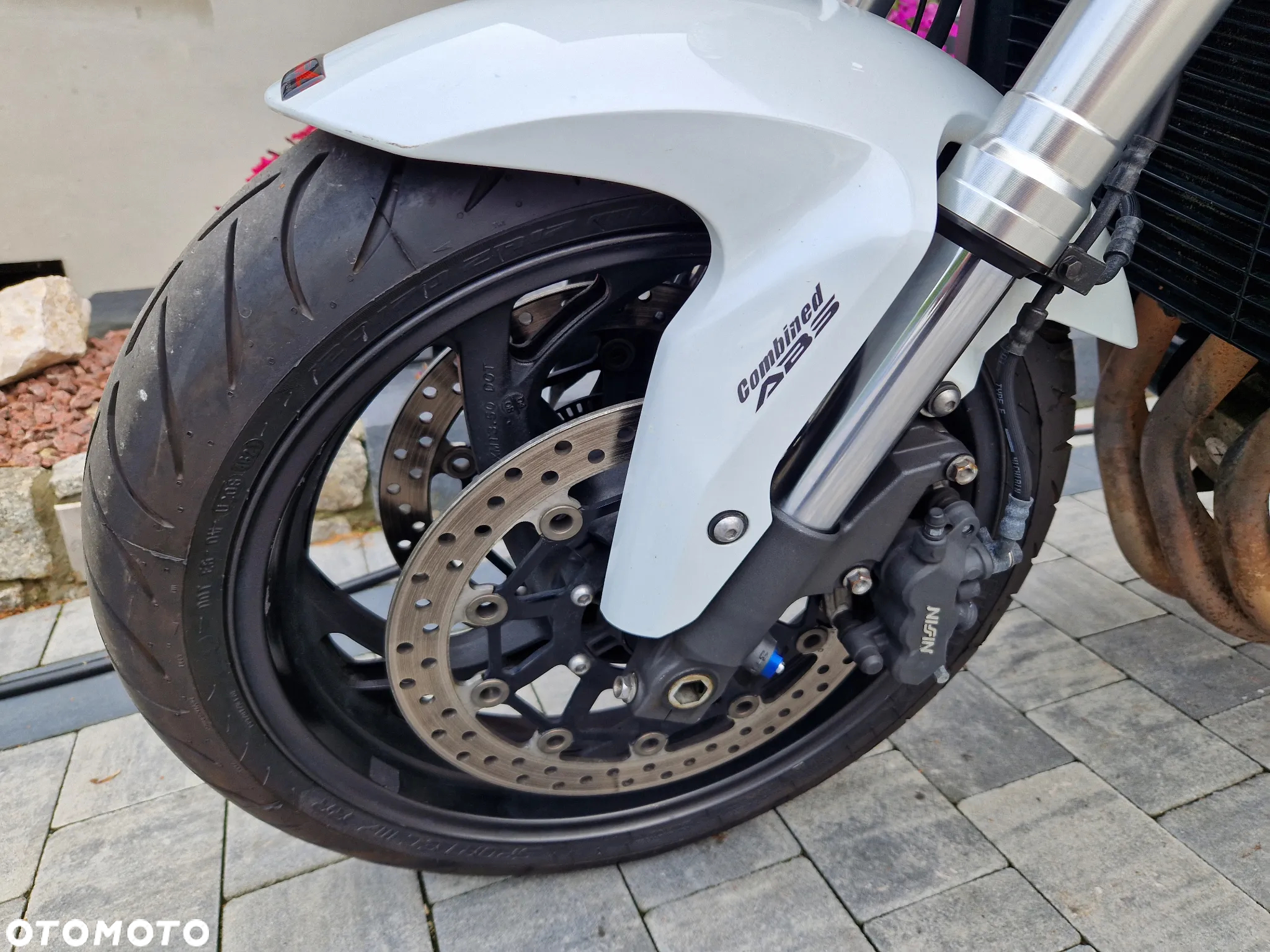 Honda CB - 12