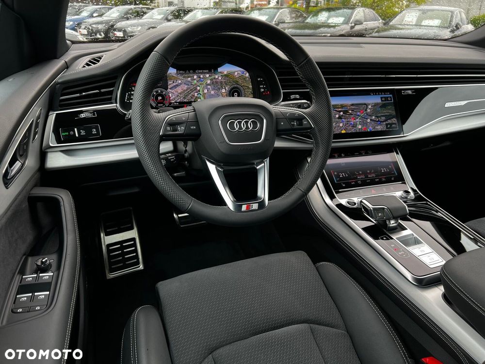Audi Q8 - 11