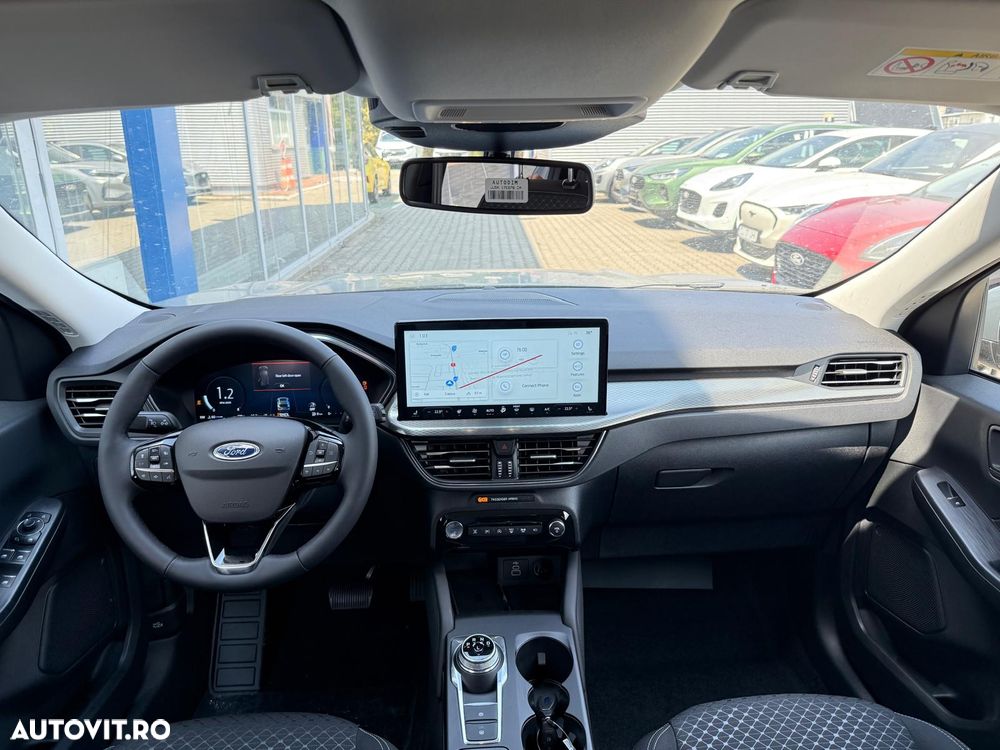 Ford Kuga - 10