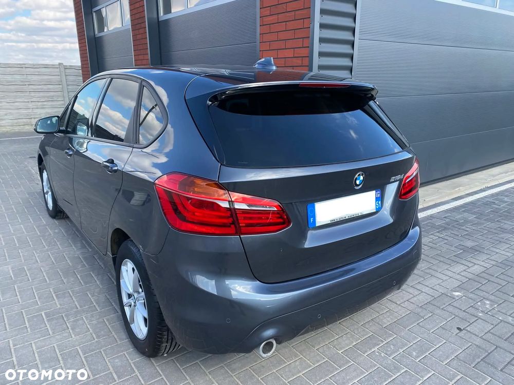 BMW Seria 2 216d - 5