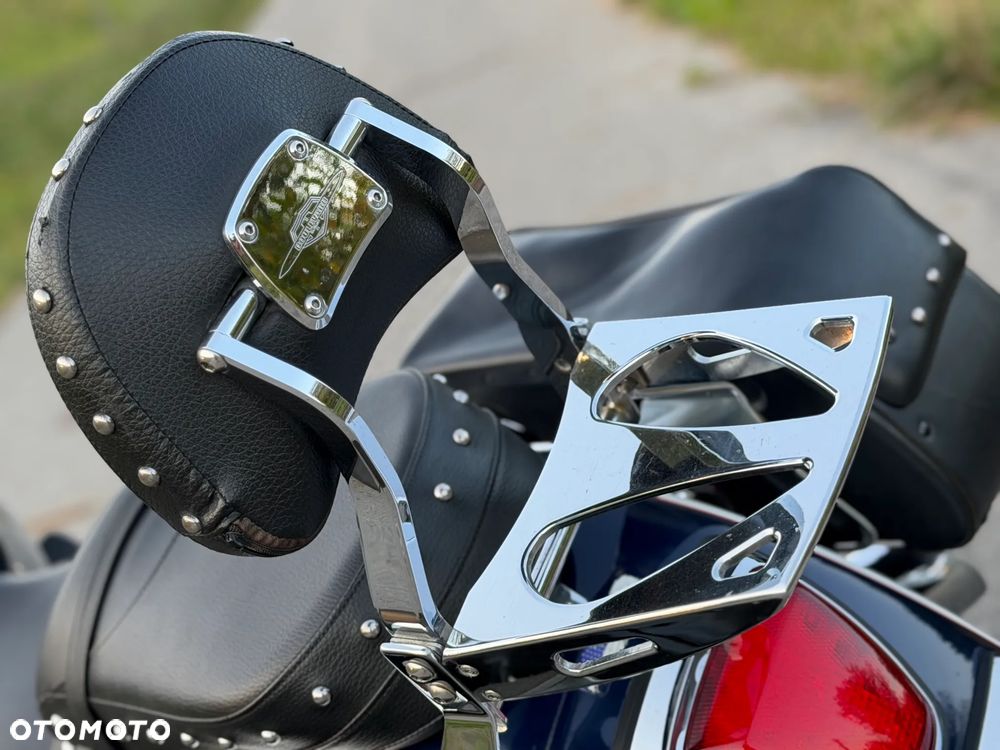 Suzuki Boulevard - 24