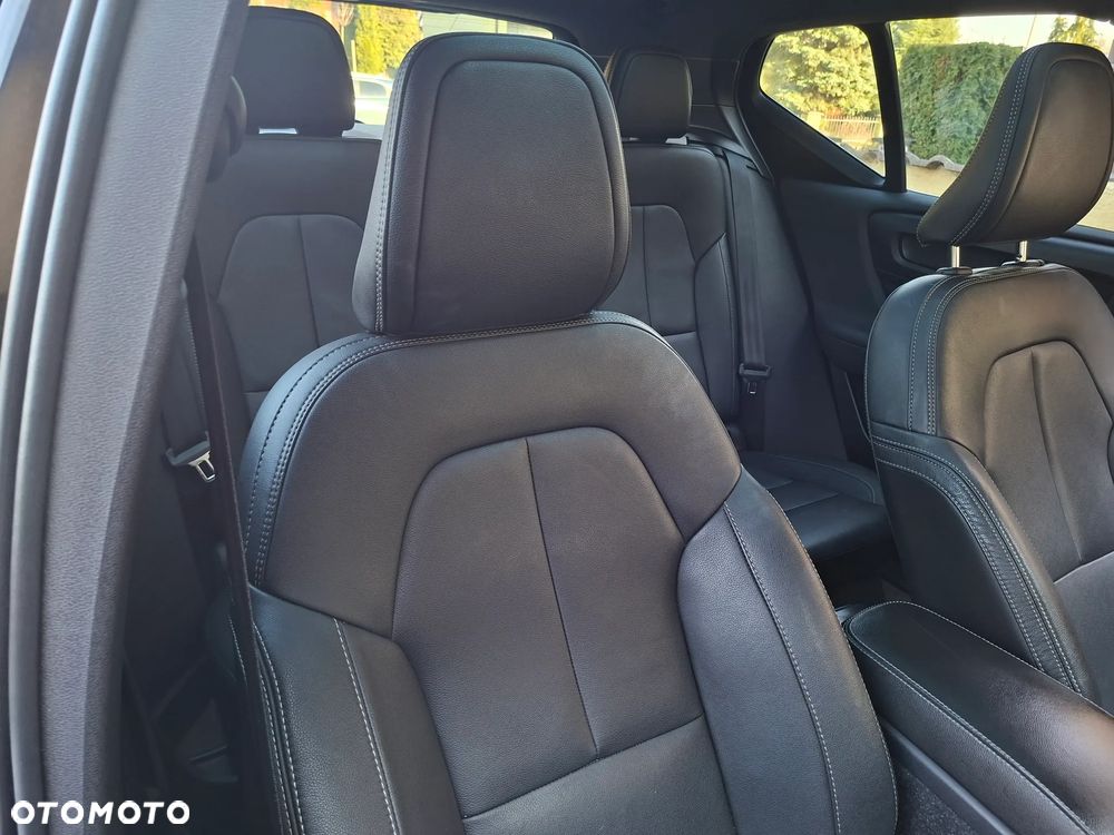 Volvo XC 40 D3 SCR R-Design - 16