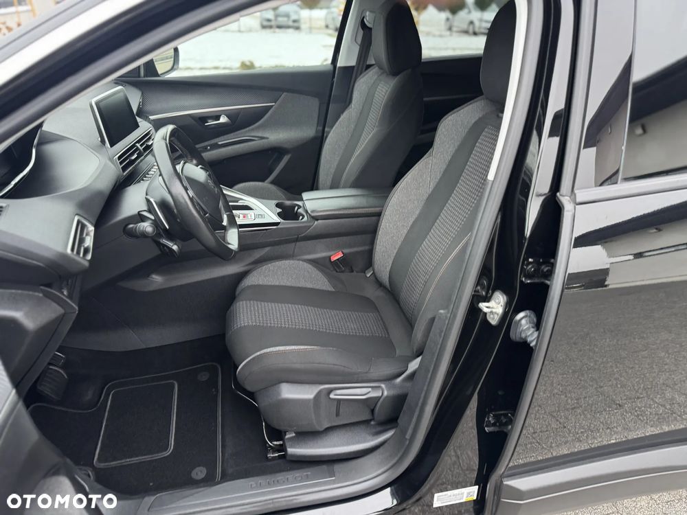 Peugeot 5008 BlueHDi 130 EAT8 Allure - 19