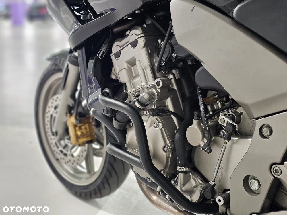 Honda CBF - 10