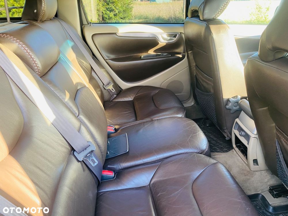 Volvo V70 Cross Country 2.4 AWD - 17
