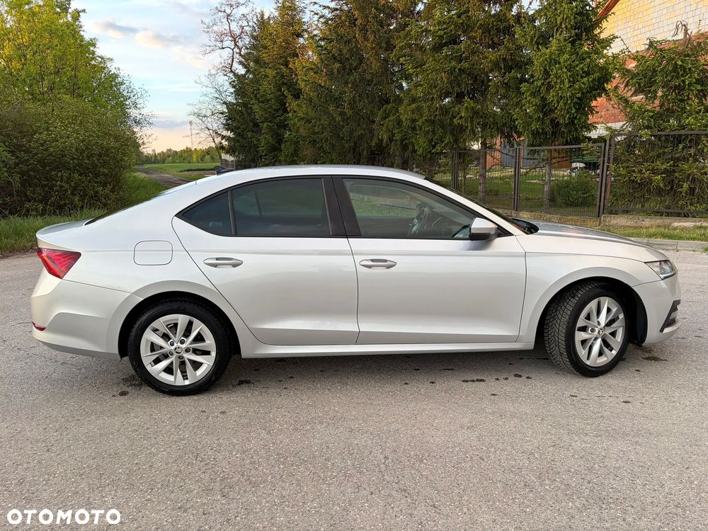 Skoda Octavia 2.0 TDI Ambition DSG - 5