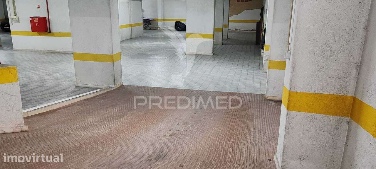 T2 CAVALEIRA ALGUEIRÃO C/ PARQ - Grande imagem: 5/27