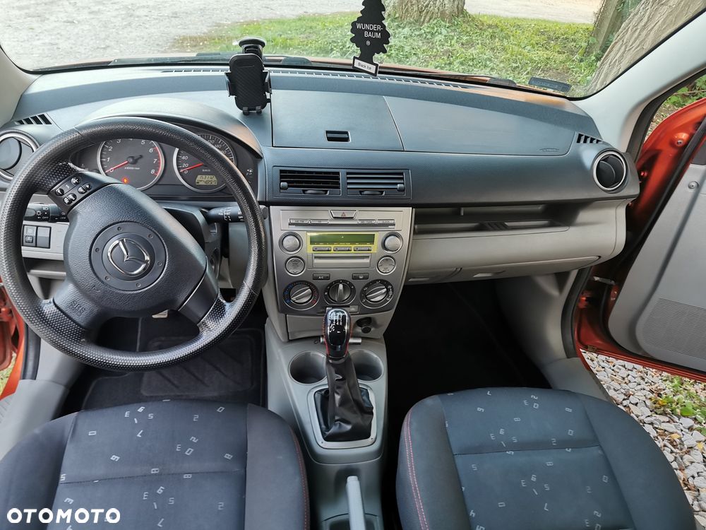 Mazda 2 - 7