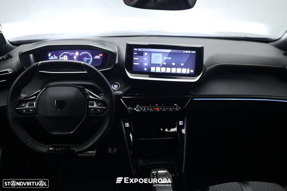 Peugeot e-2008 GT - 8