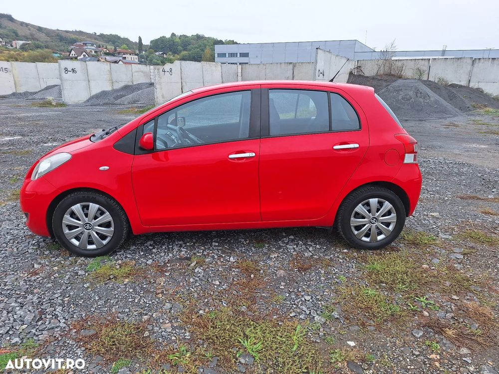 Toyota Yaris 1.3 VVT-i Multidrive S Luna - 11