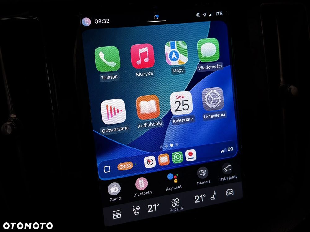 Volvo XC 60 B4 D AWD Plus Dark - 29