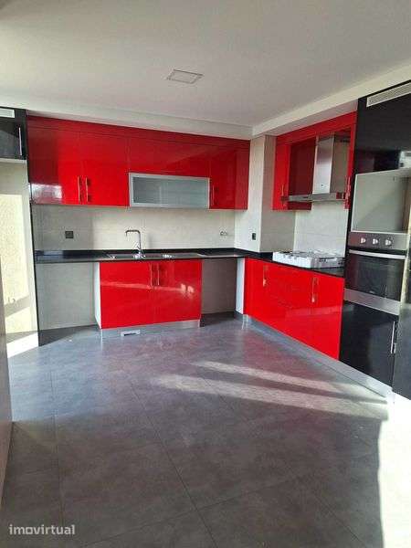 Arrendamento Apart. T2  Av.Europa Viseu - Grande imagem: 4/12