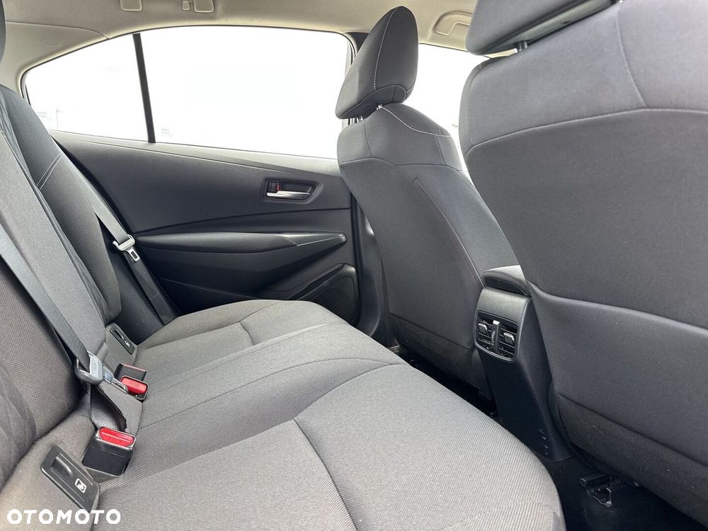 Toyota Corolla - 9