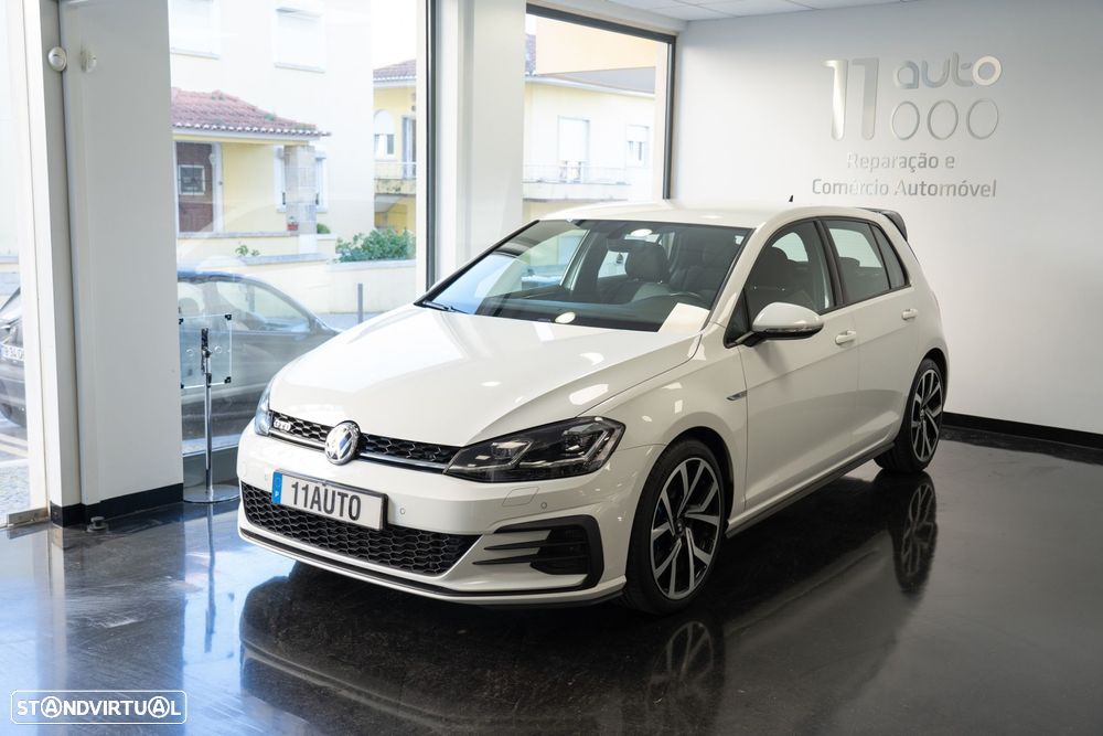VW Golf 2.0 TDI GTD DSG - 1