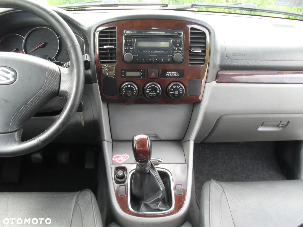 Suzuki Grand Vitara 2.0 TD Comfort - 24