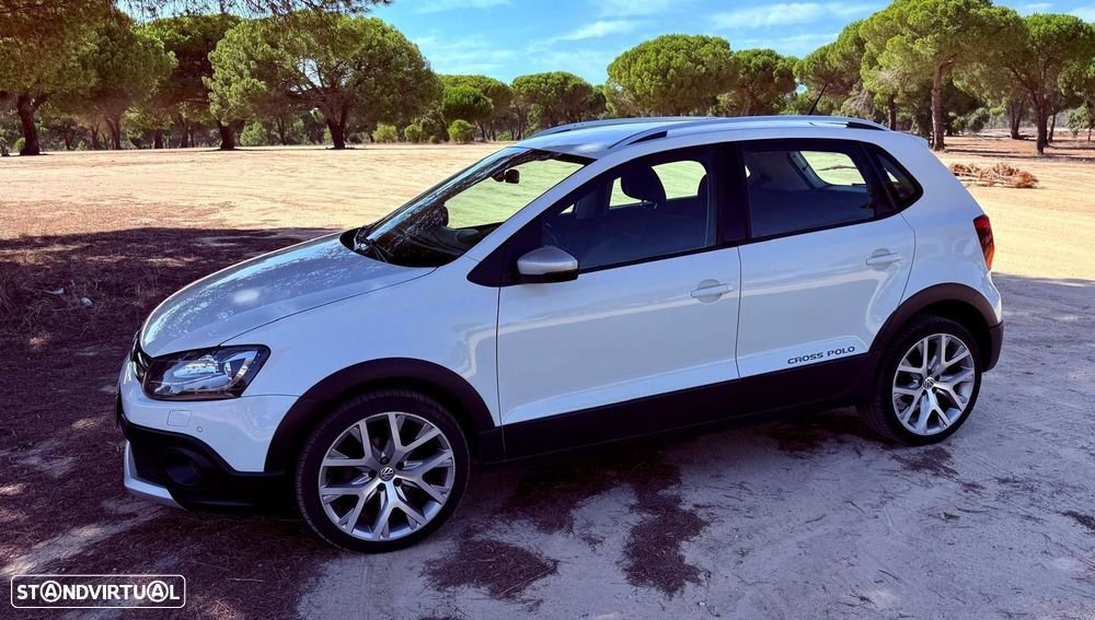 VW CrossPolo Polo 1.4 TDI (Blue Motion ) DSG - 4