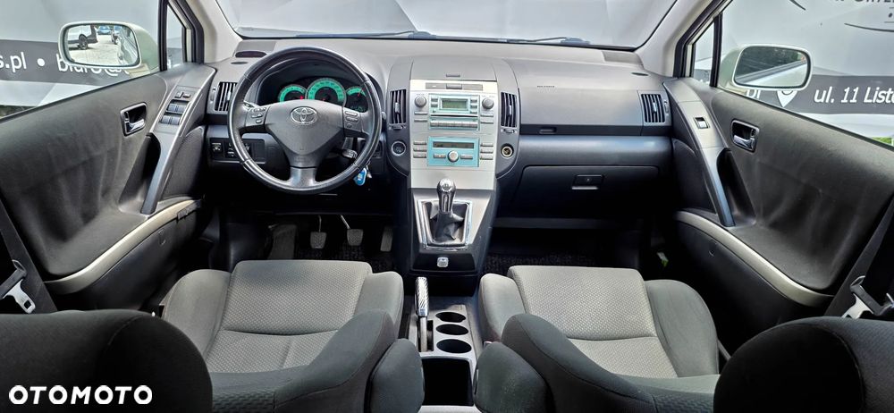 Toyota Corolla Verso 1.8 Luna - 8