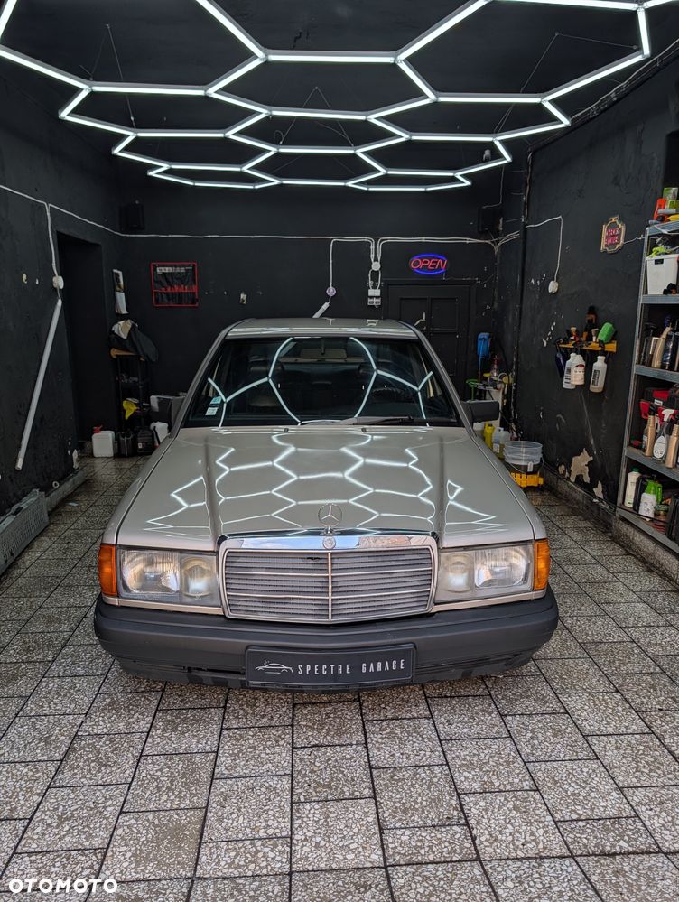 Mercedes-Benz W201