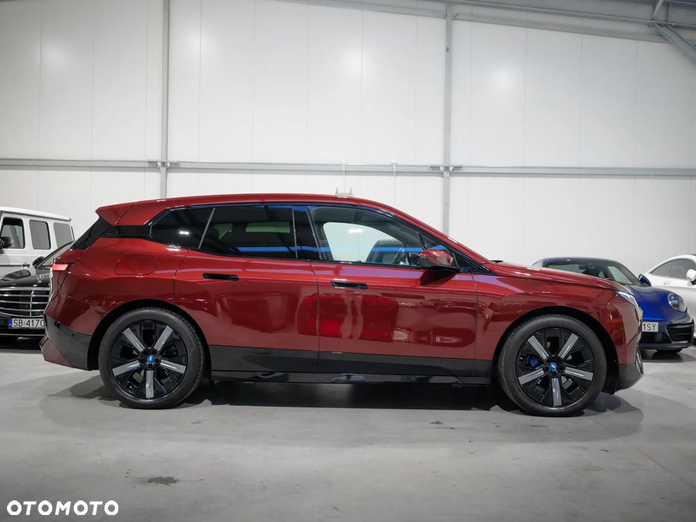 BMW iX xDrive40 76.6kWh - 10