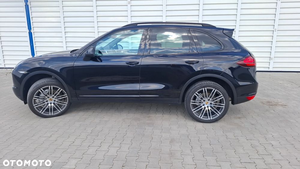 Porsche Cayenne - 8