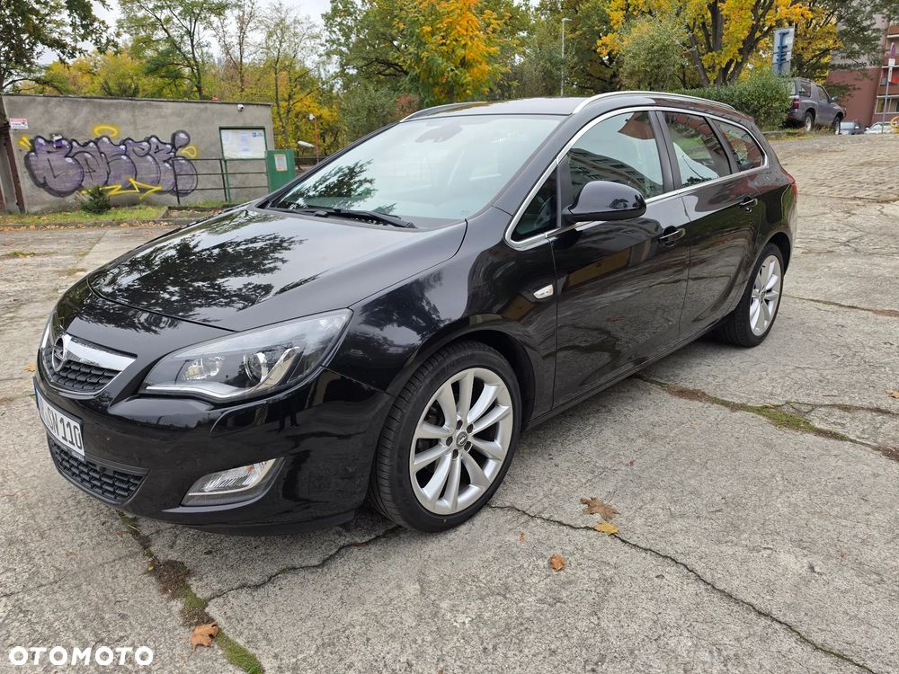 Opel Astra 1.4 T Cosmo S&S - 11