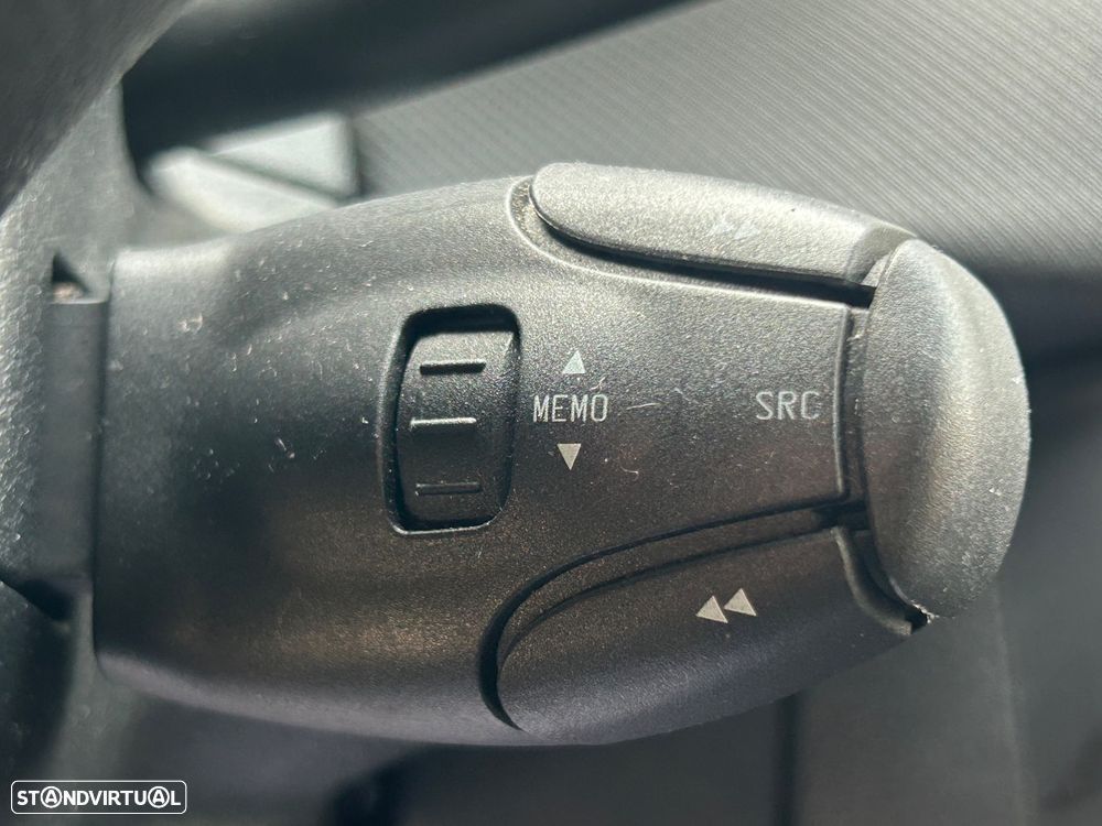 Peugeot 207 SW 1.4 Trendy - 20