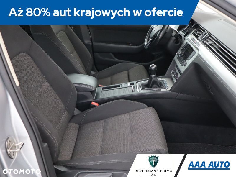 Volkswagen Passat Variant - 11
