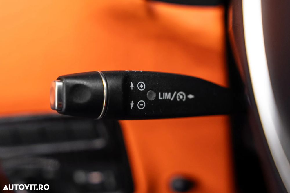 Mercedes-Benz V - 23