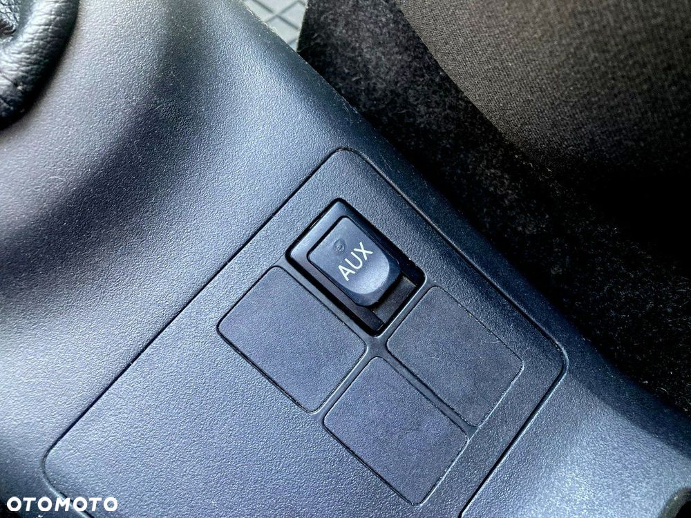 Toyota Yaris 1.0 Luna - 23
