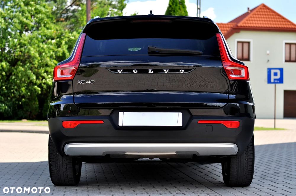 Volvo XC 40 - 3