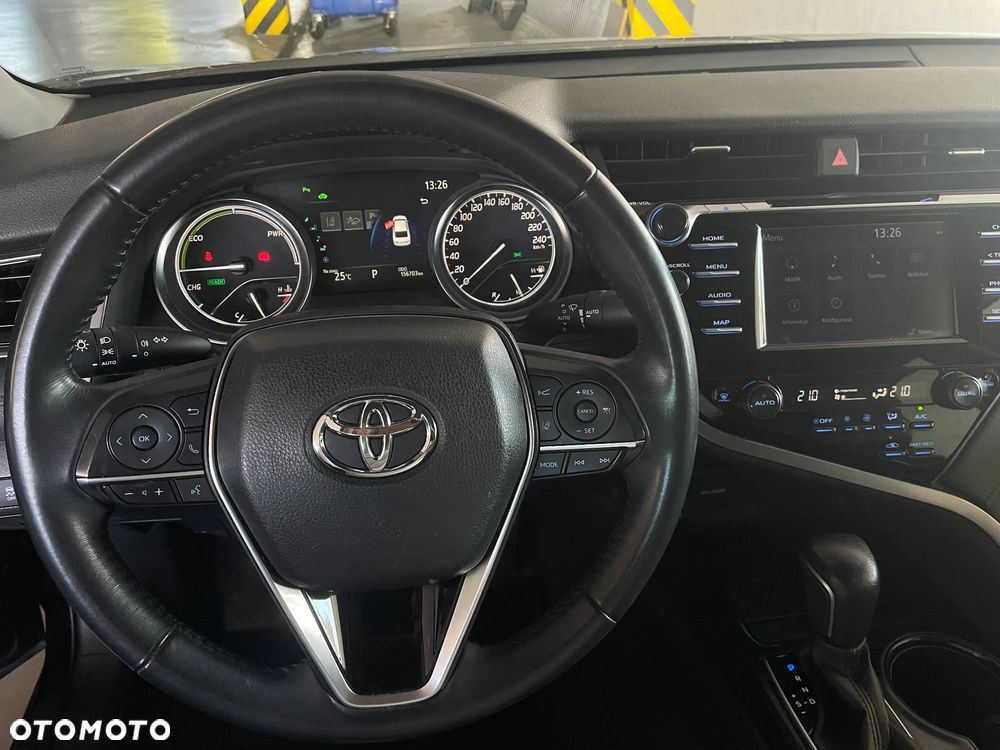 Toyota Camry Business Edition - 10