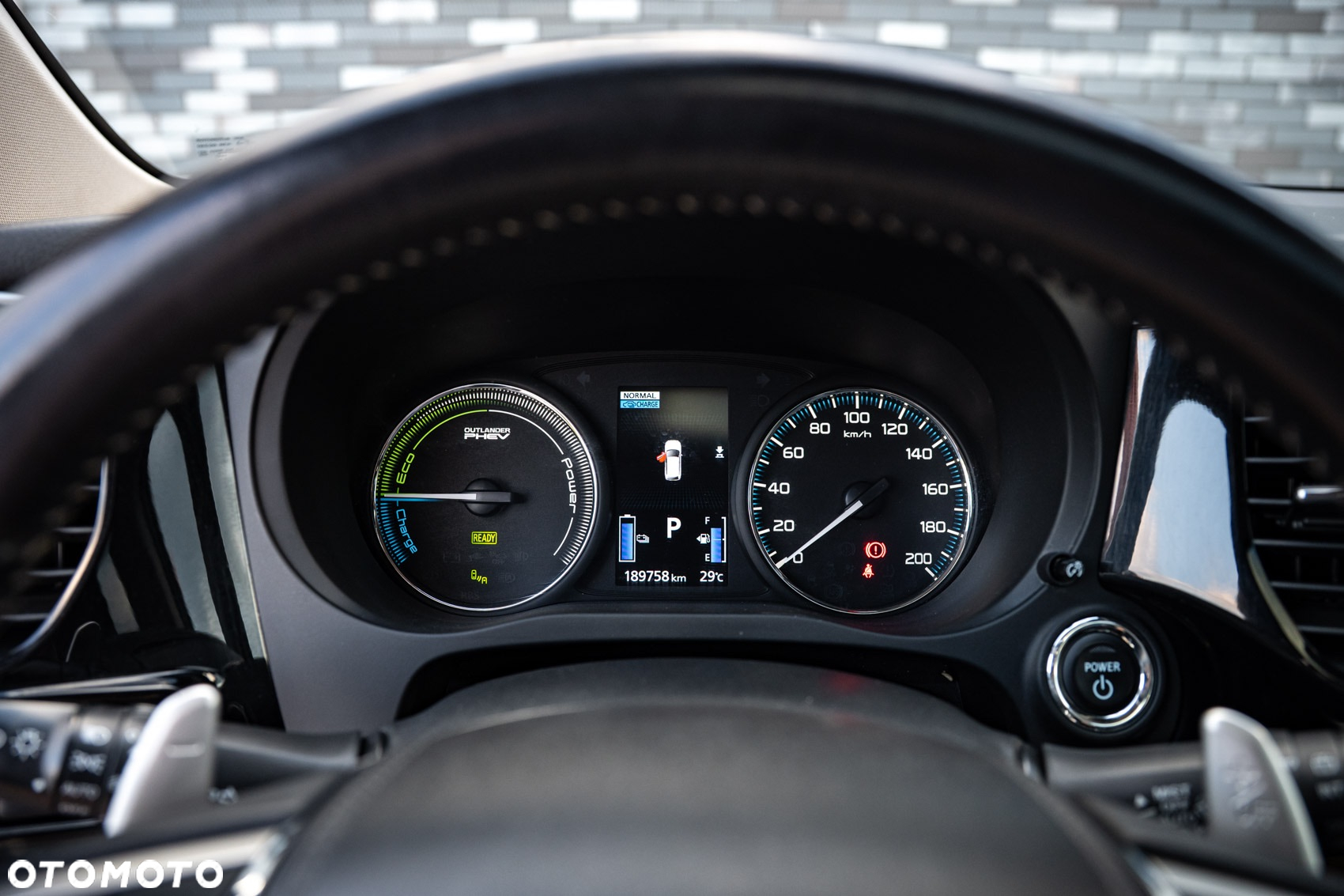 Mitsubishi Outlander PHEV Intense + - 16